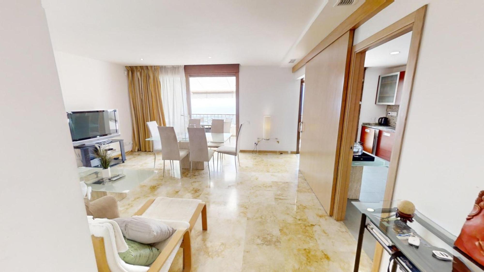 Fine Duplex Apartment With Stunning Sea Views 마르베야 외부 사진