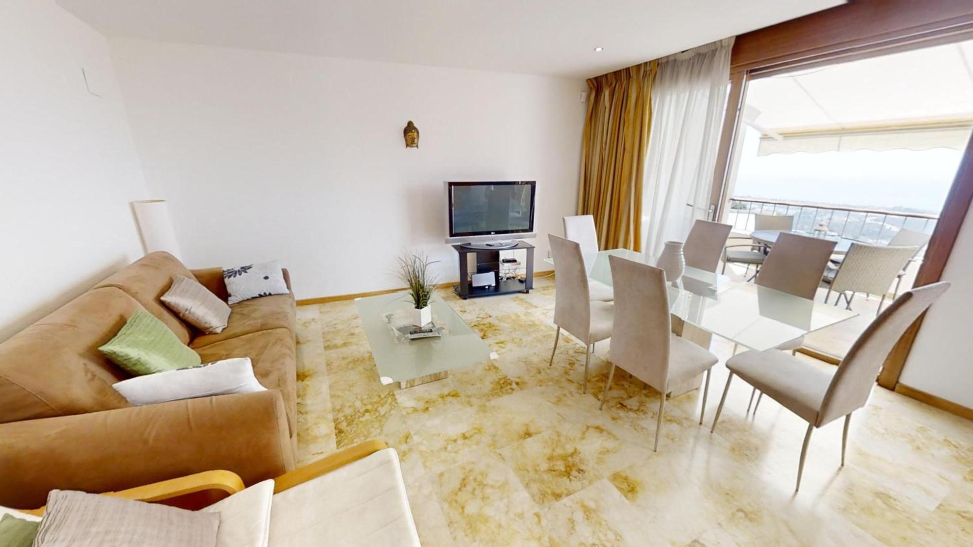 Fine Duplex Apartment With Stunning Sea Views 마르베야 외부 사진