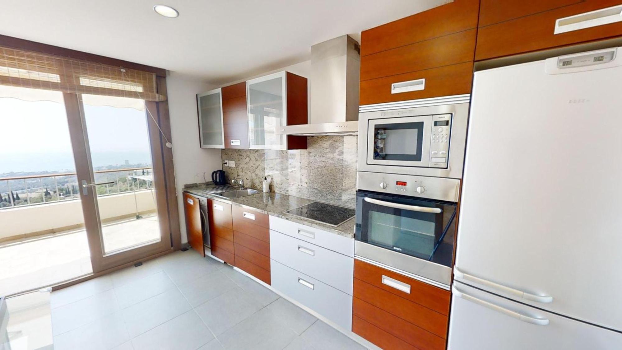 Fine Duplex Apartment With Stunning Sea Views 마르베야 외부 사진