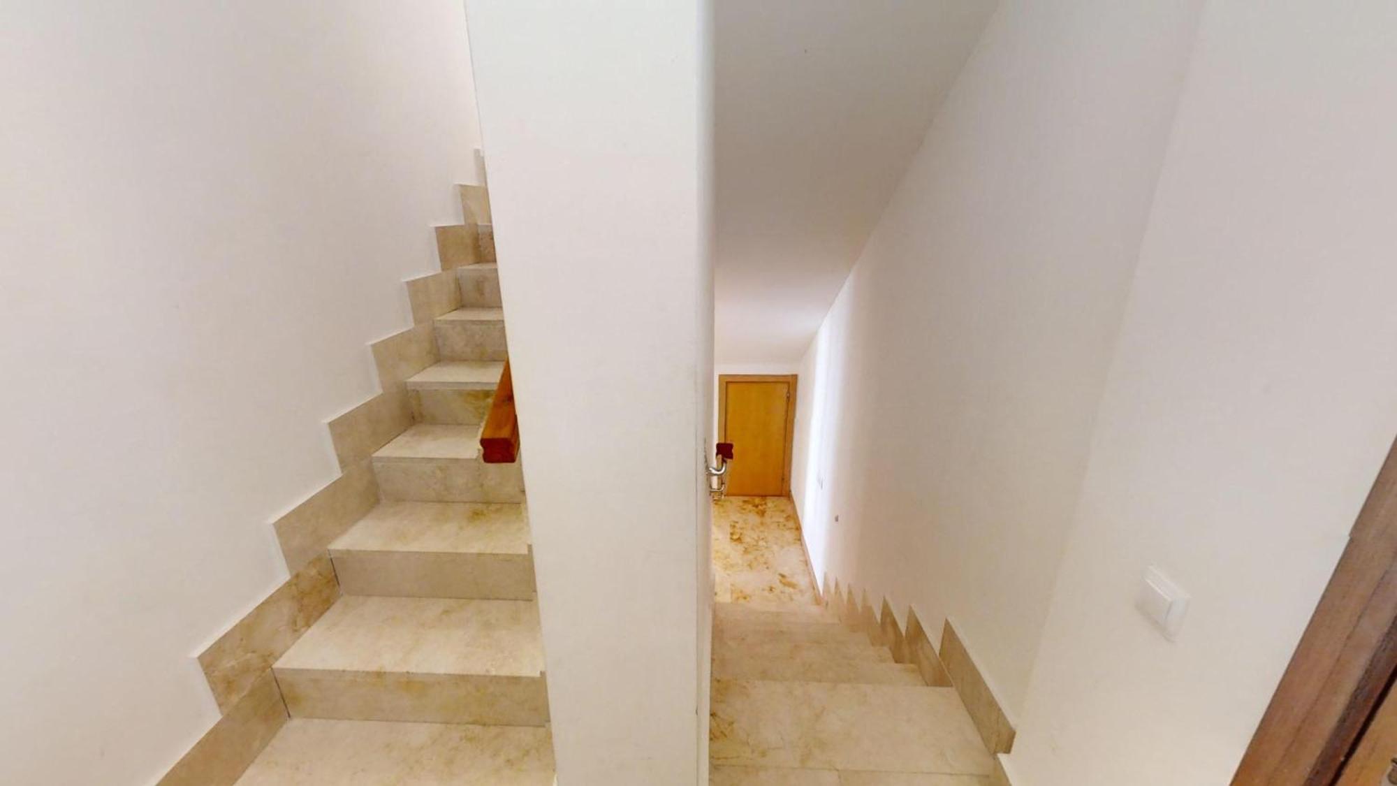 Fine Duplex Apartment With Stunning Sea Views 마르베야 외부 사진